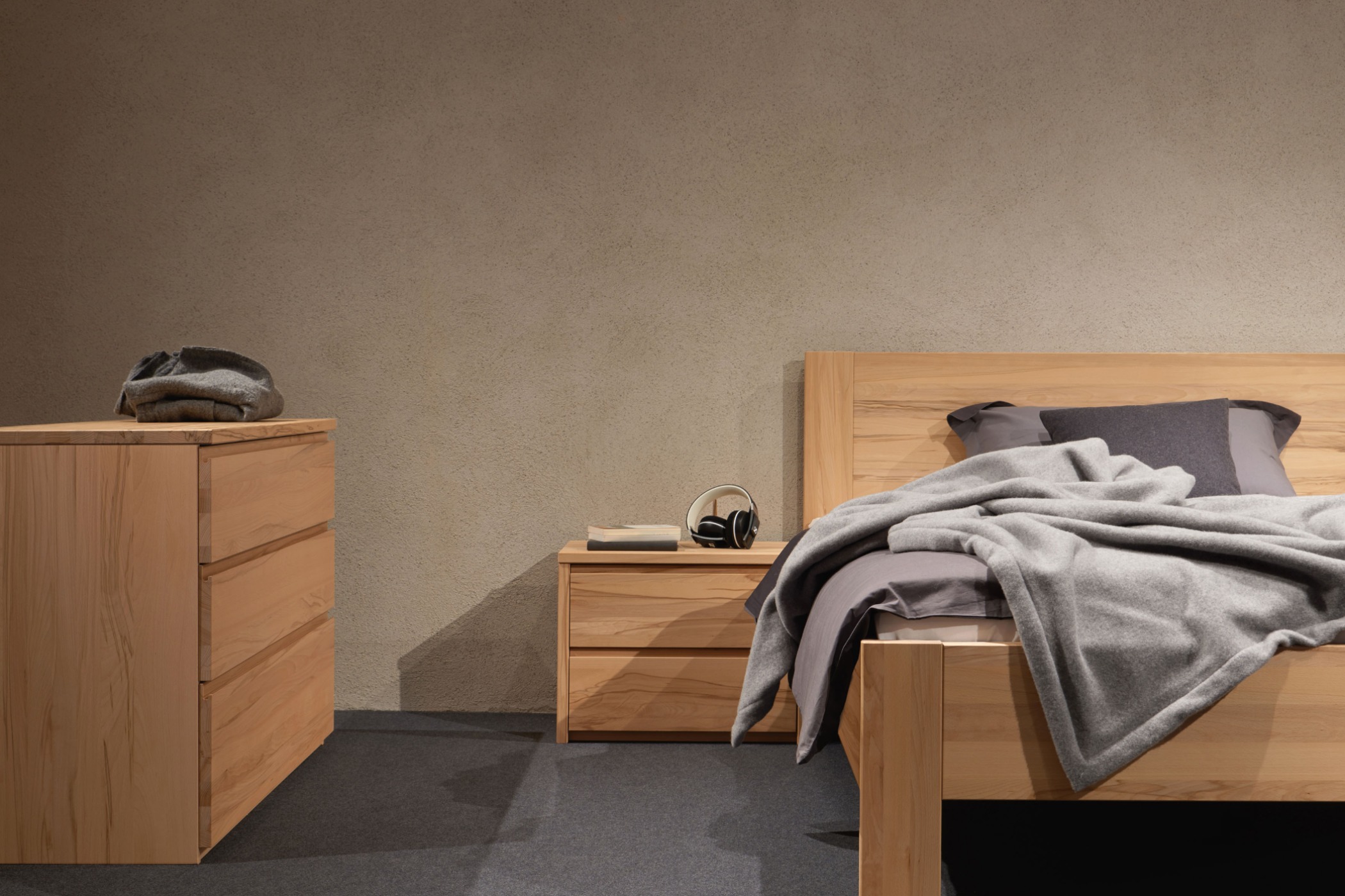 Schlafzimmer LADINO in Kernbuche